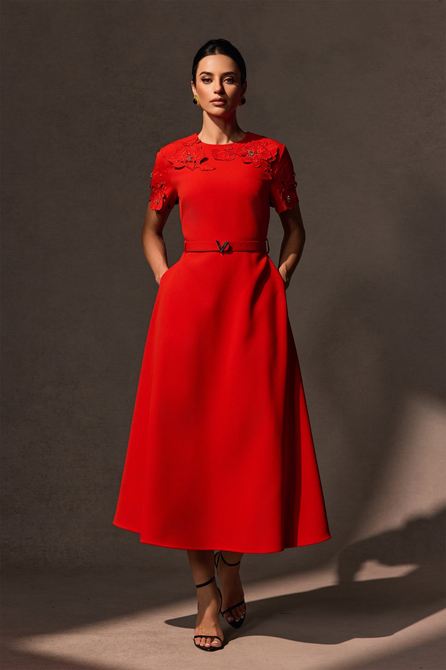 Vera Floral Applique Short Sleeve Midi Dress