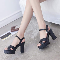 Black/White Summer Spring Cute Heels Sandals Shoes