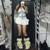 A Sleeveless One-Piece Strapless Short Dress