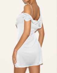 One-shoulder solid color off-shoulder mini skirt