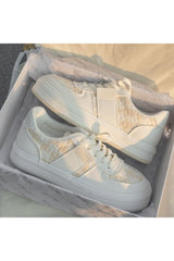 Chaussures décontractées esthétiques