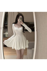 Figurbetontes Partykleid aus Spitze