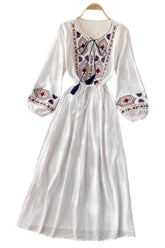Robe longue brodée bohème