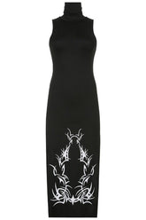 Dunkles Gothic-Kleid mit seitlichem Schlitz