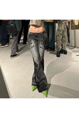 Herbstliche Jeans mit Blumenmuster und niedriger Taille