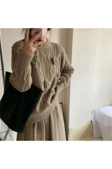 Herbstlicher Golden Bloom Zopfmusterpullover