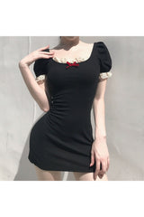 Mini-robe gothique à manches courtes