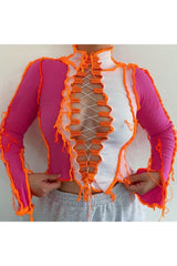 Oberteil mit Aussparungen und Bindeband vorne