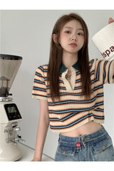 Gestricktes, kurzärmliges Crop-Top