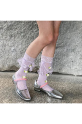 Mittellange Tube-Socken mit Rosenspitze