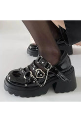 Midnight Heart Plateauschuhe mit Kettendetail