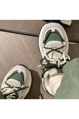 Plateau-Sneaker in verschiedenen Farben