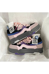 Sneaker in verschiedenen Farben