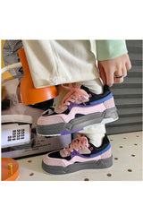 Sneaker in verschiedenen Farben