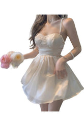 Mini-robe dos nu preppy