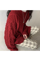 Herbstlicher roter Twist-Strick-Preppy-Pullover
