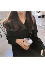 Robe décontractée noire minimaliste