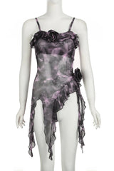 Asymmetrisches Top mit Rosenverzierung