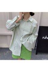 Gestreiftes Sonnenschutzhemd