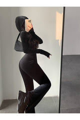 Schwarzer Samt-Trainingsanzug im Y2k-Stil