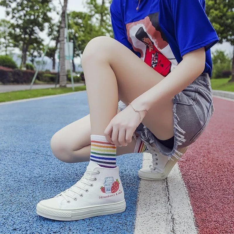 Sweet Pink Milk Strawberry Patterned High-top Canvas Shoes