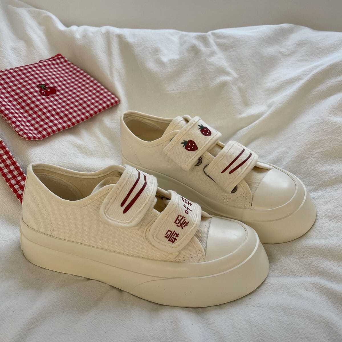 Kawaii Harajuku Fashion Strawberry Canvas Shoes FY008