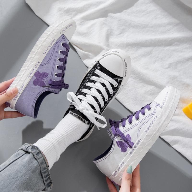 Embroidery Butterfly Low Lacing Canvas Sneakers