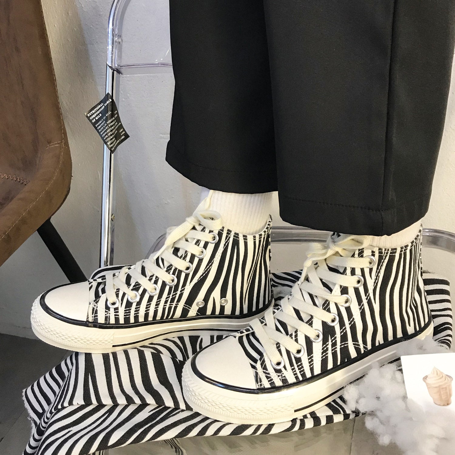 Zebra Canvas Black White Shoes BE786