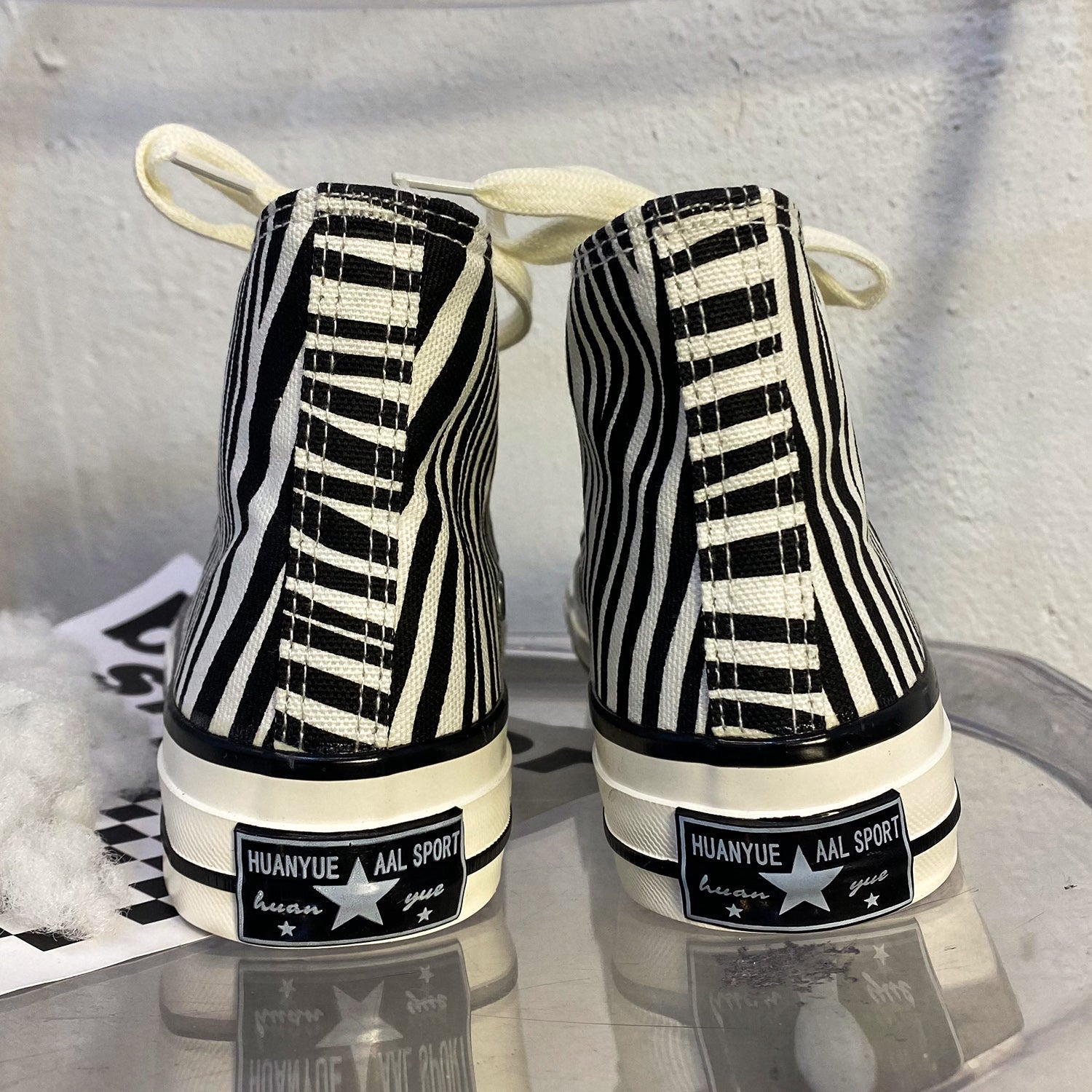 Zebra Canvas Black White Shoes BE786