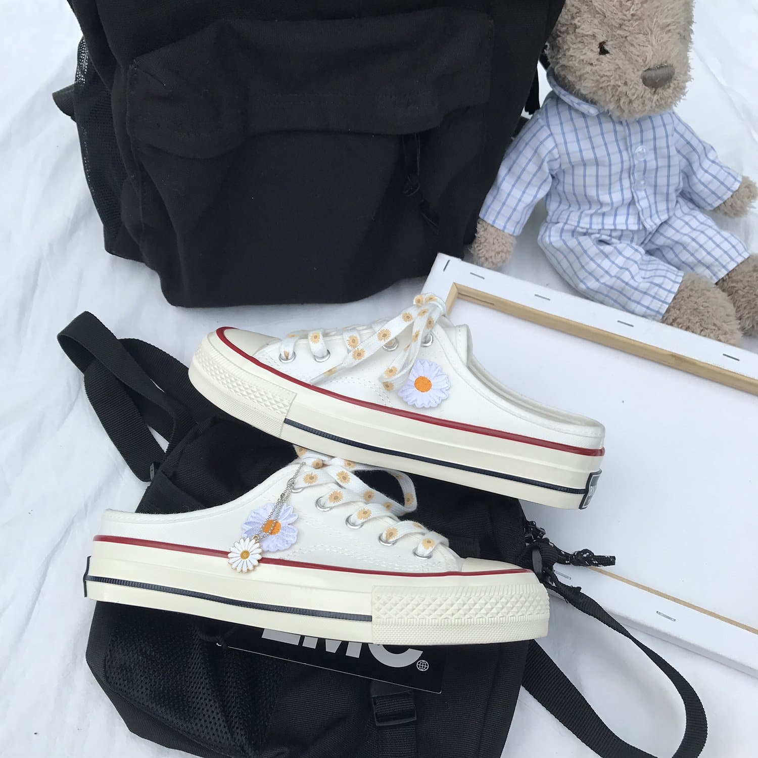 Kawaii Daisy  Half Drag Canvas Shoes