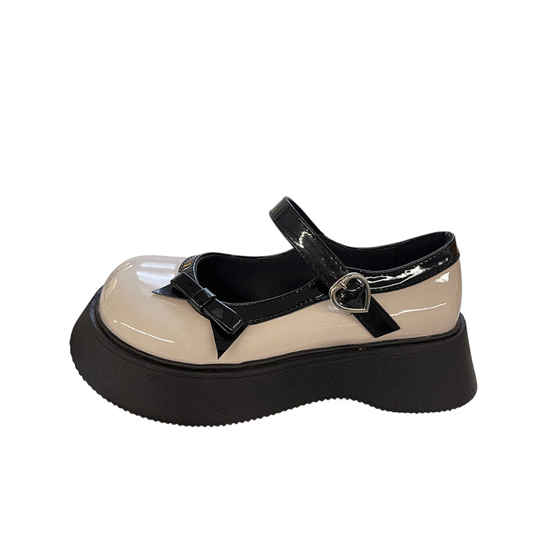 Vintage Black/White Mary Jane Shoes BE1237