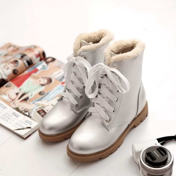 Fashion Students Boots