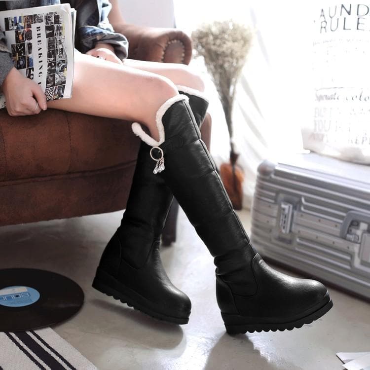 Ready Stock Black/White/Red Faux Fur Winter Warm Boots SP310