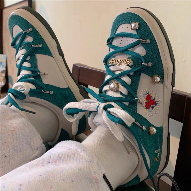 Pearl Flower Embroidery Beige/Green/Purple Sneakers BE846