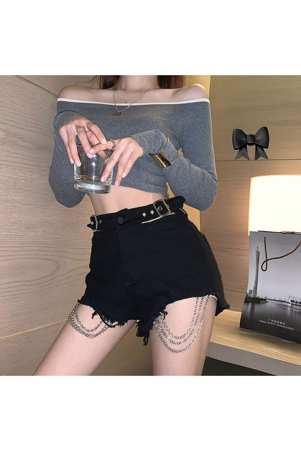 Alt Style Chain Denim Shorts