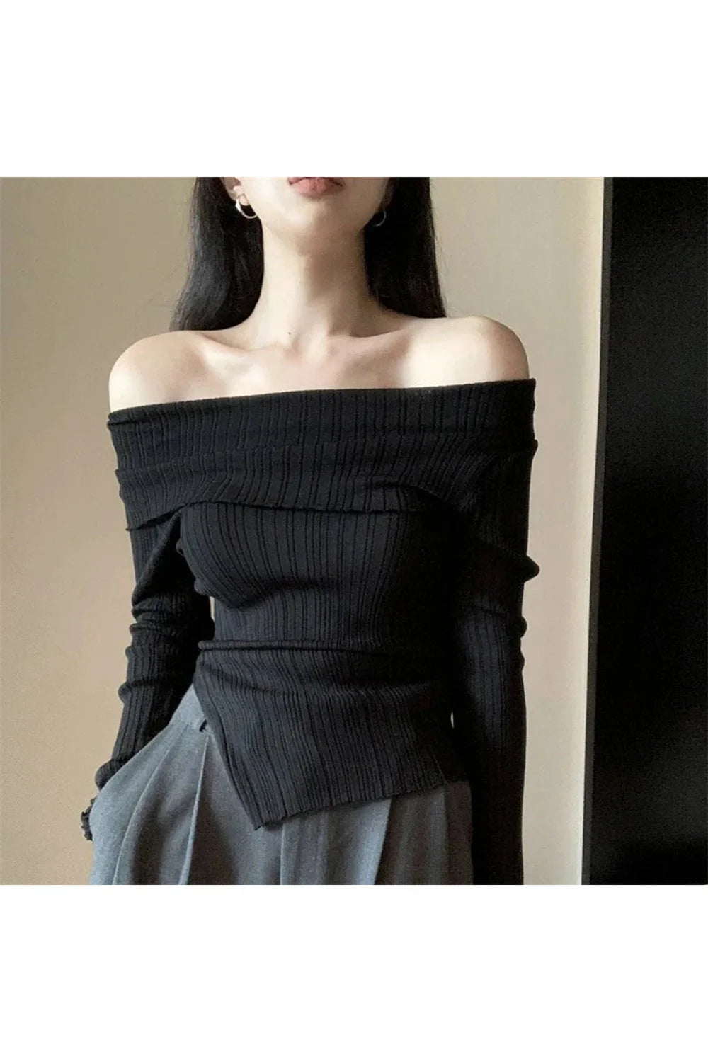 Asymmetrical Off-Shoulder Ribbed Top