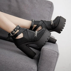 Black Gothic Buckle Round Toe Chain Platform Boots