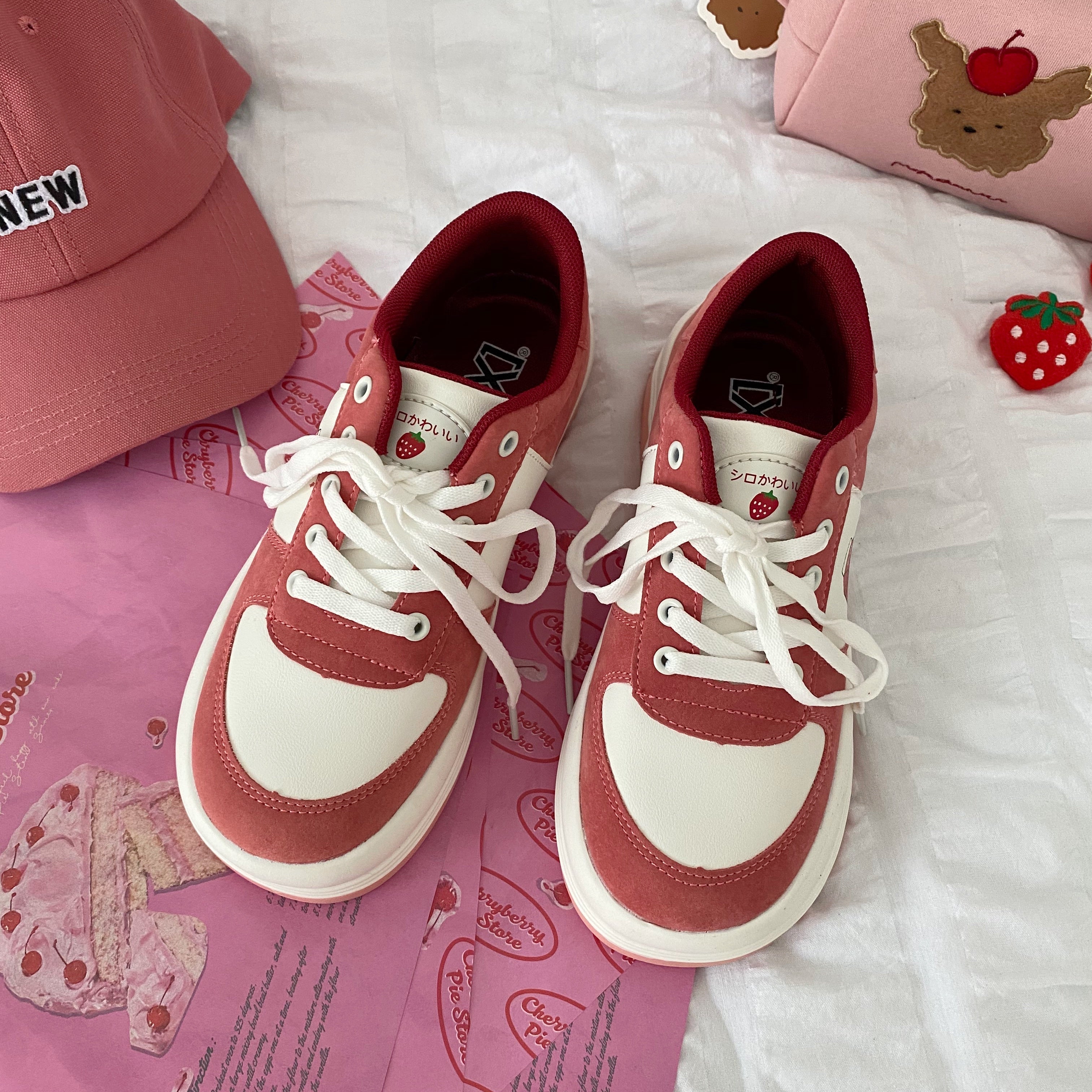Casual Strawberry Red Sneakers BE782