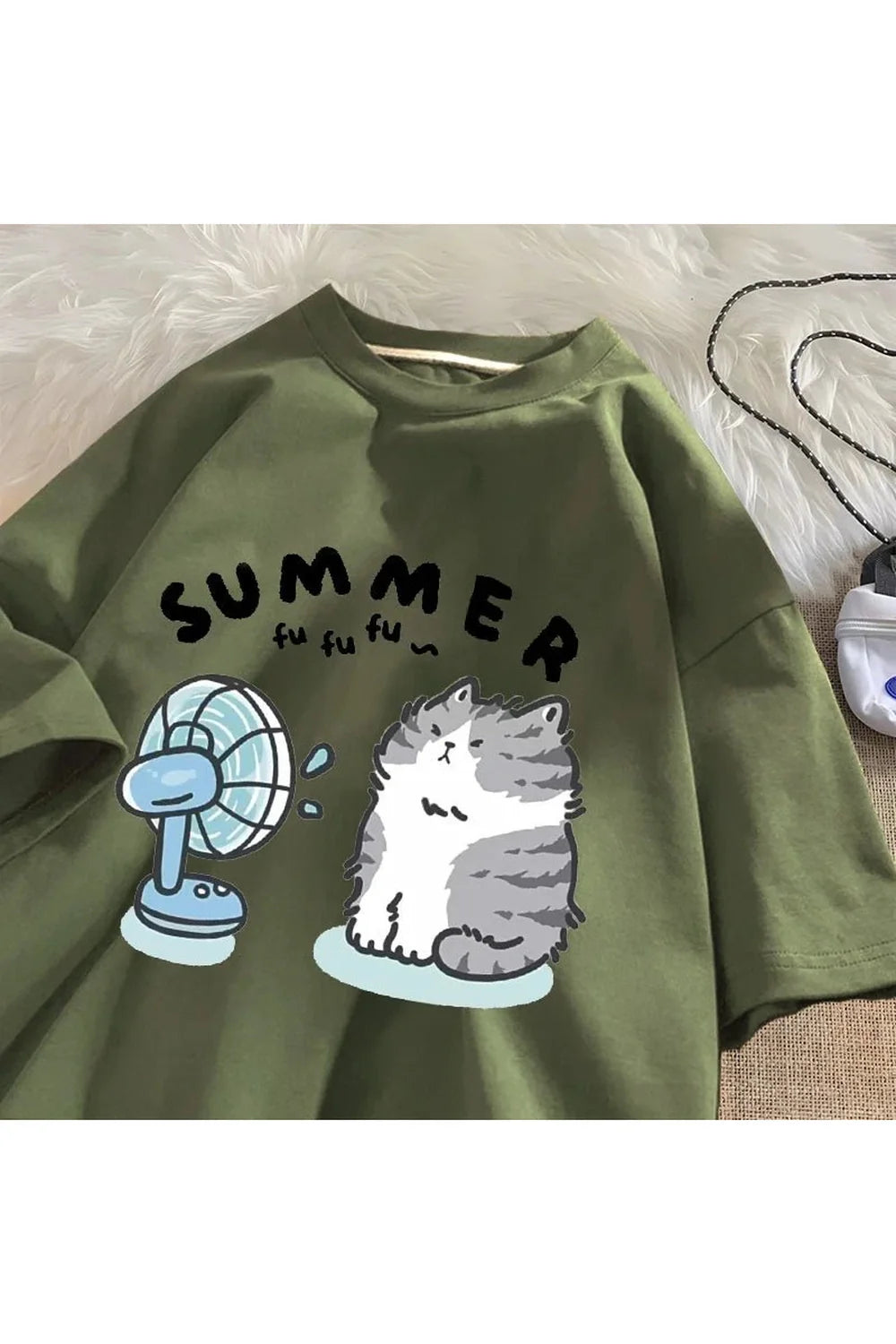 Fan Cat Graphic T-shirt