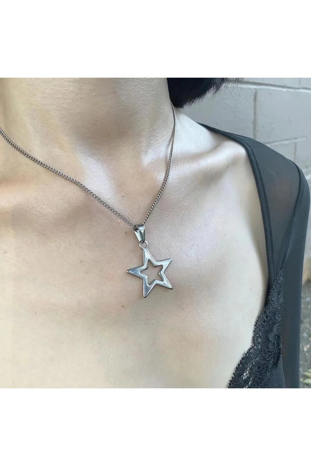 Chains Star Pendant Necklace