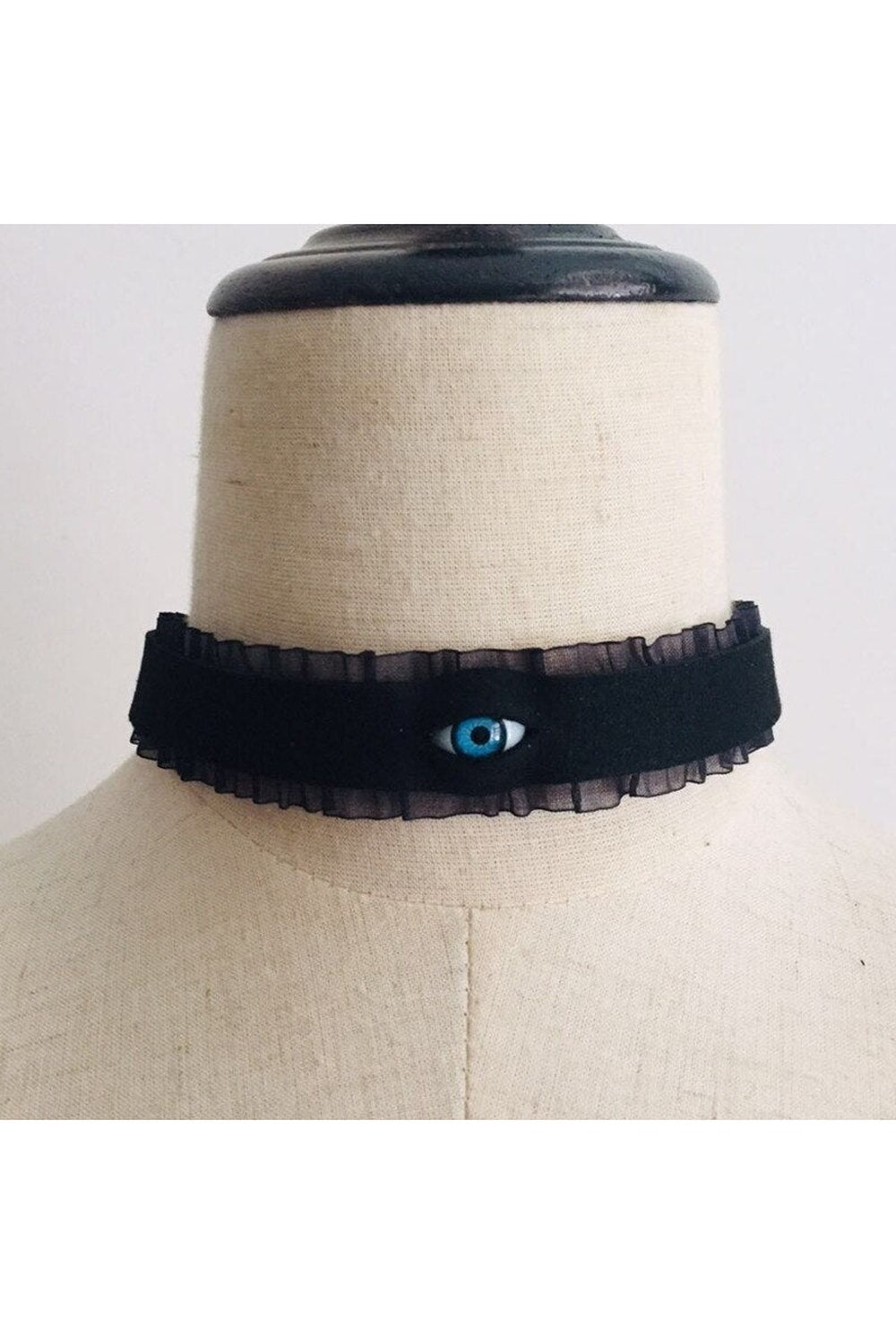 Goth Eyes Lace Choker