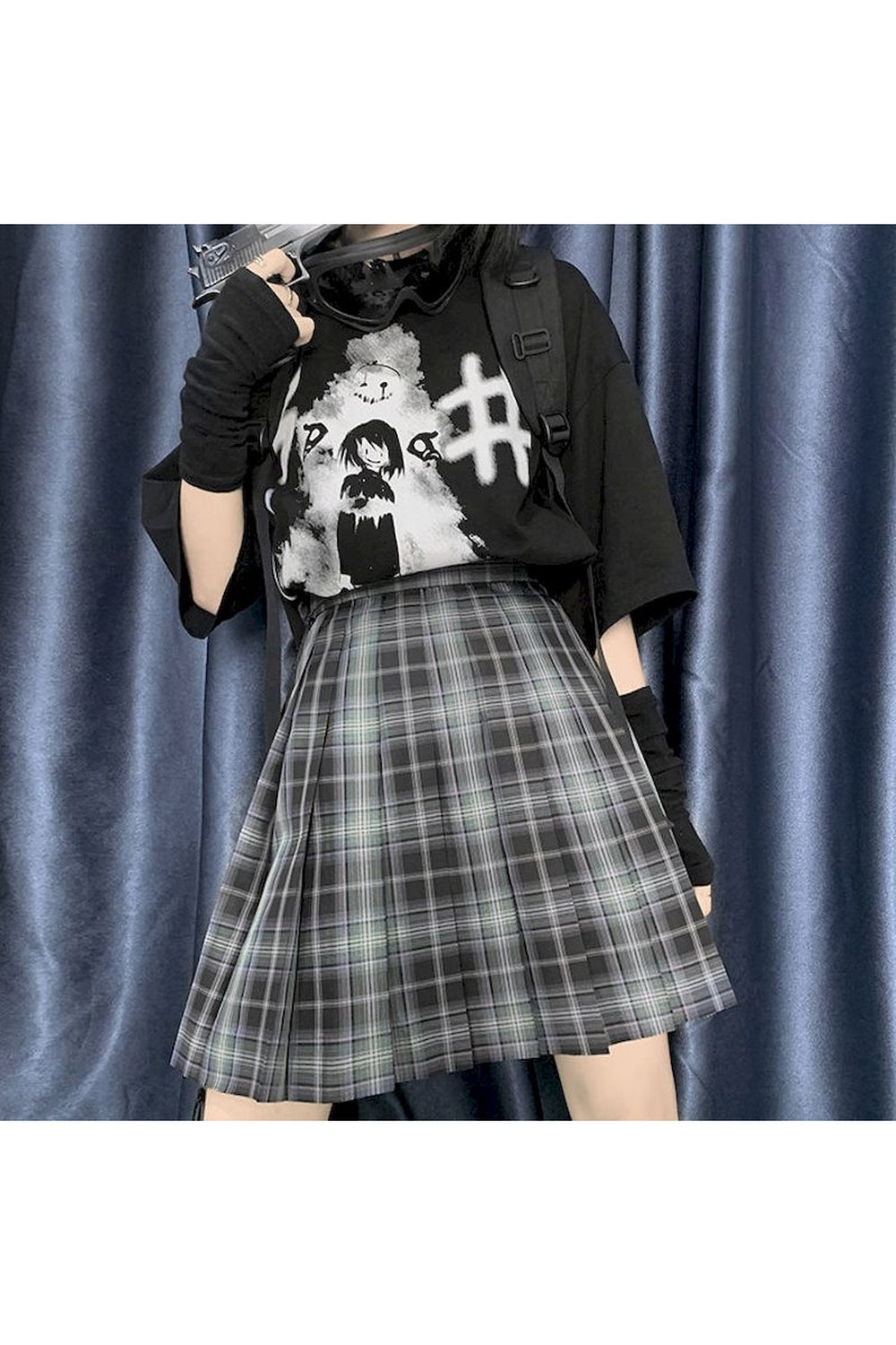 Grunge Style Dark Print T-shirt