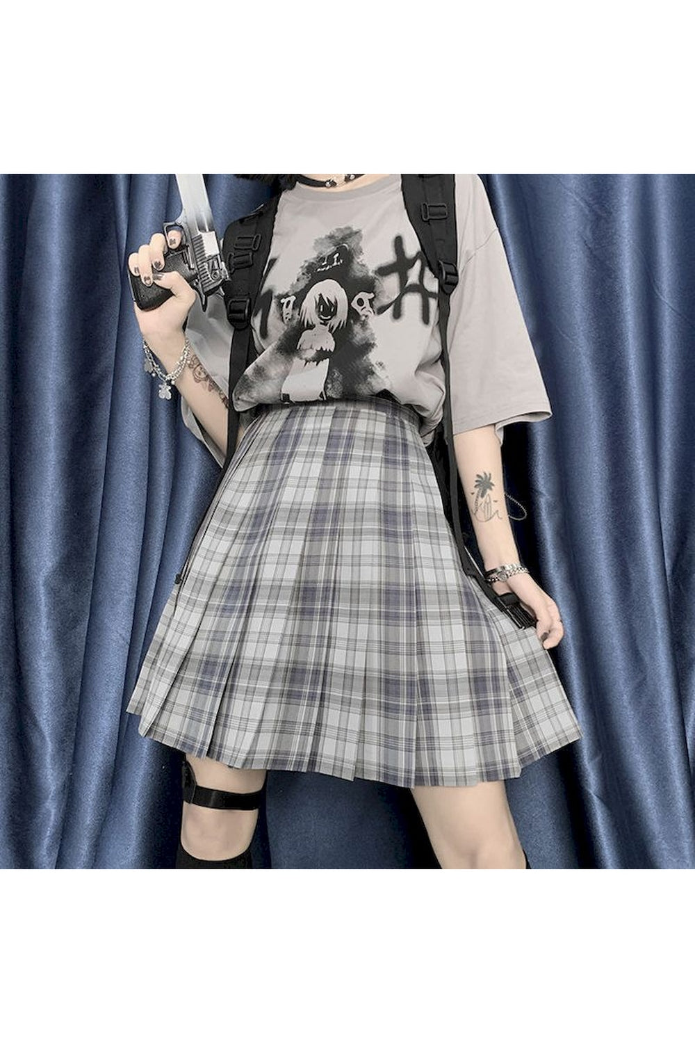 Grunge Style Dark Print T-shirt