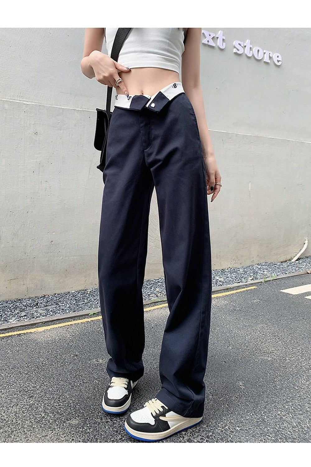 Pantalon taille haute avec poches amples