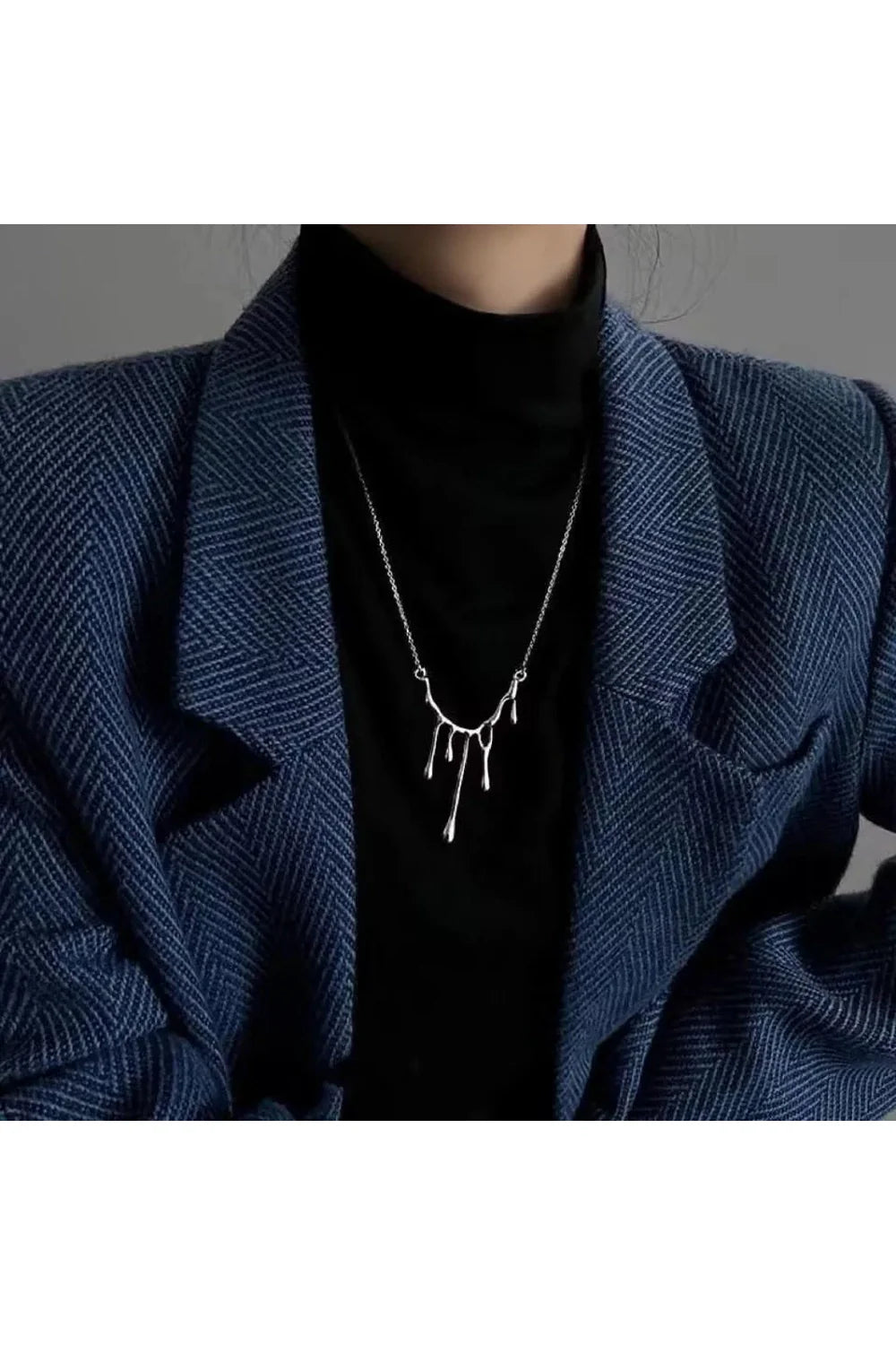 Collier goutte de lave irrégulière