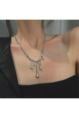 Collier goutte de lave irrégulière