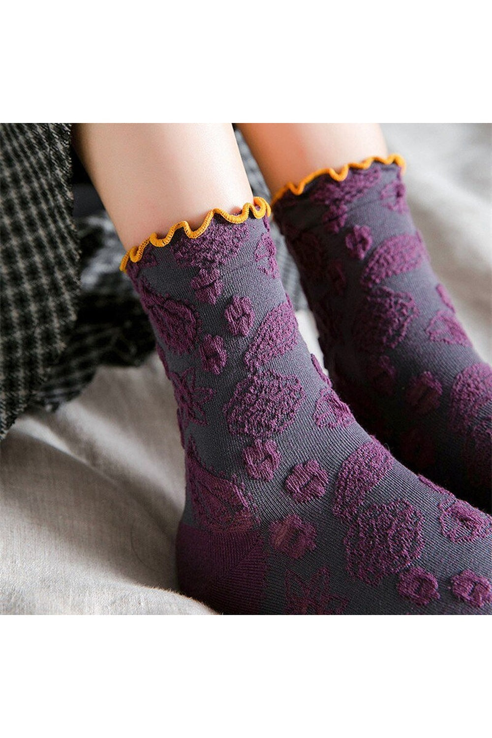 Lace Ruffle Embroidery Socks