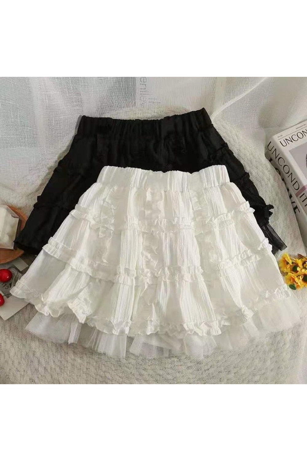 Mini-jupe blanche kawaii