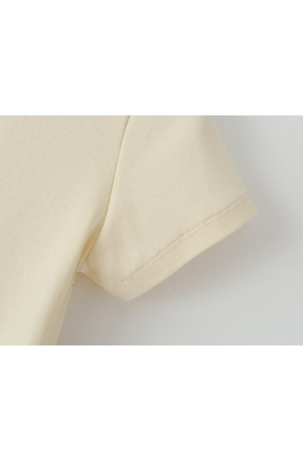 T-shirt rétro beige Lovecore