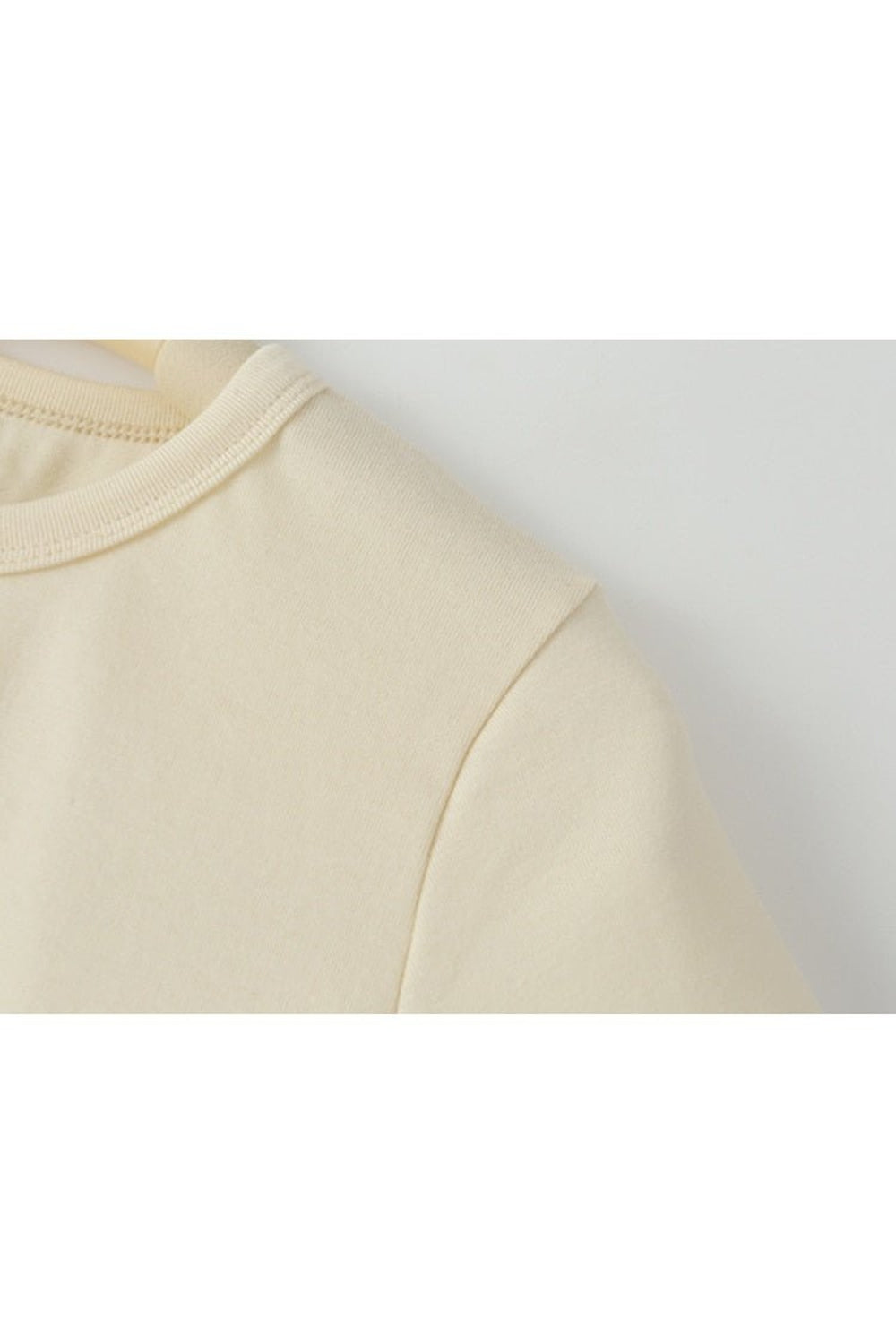 T-shirt rétro beige Lovecore